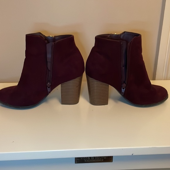 Maroon heeled booties - Picture 3 of 7